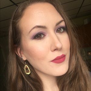 Meet your Posher, Liz